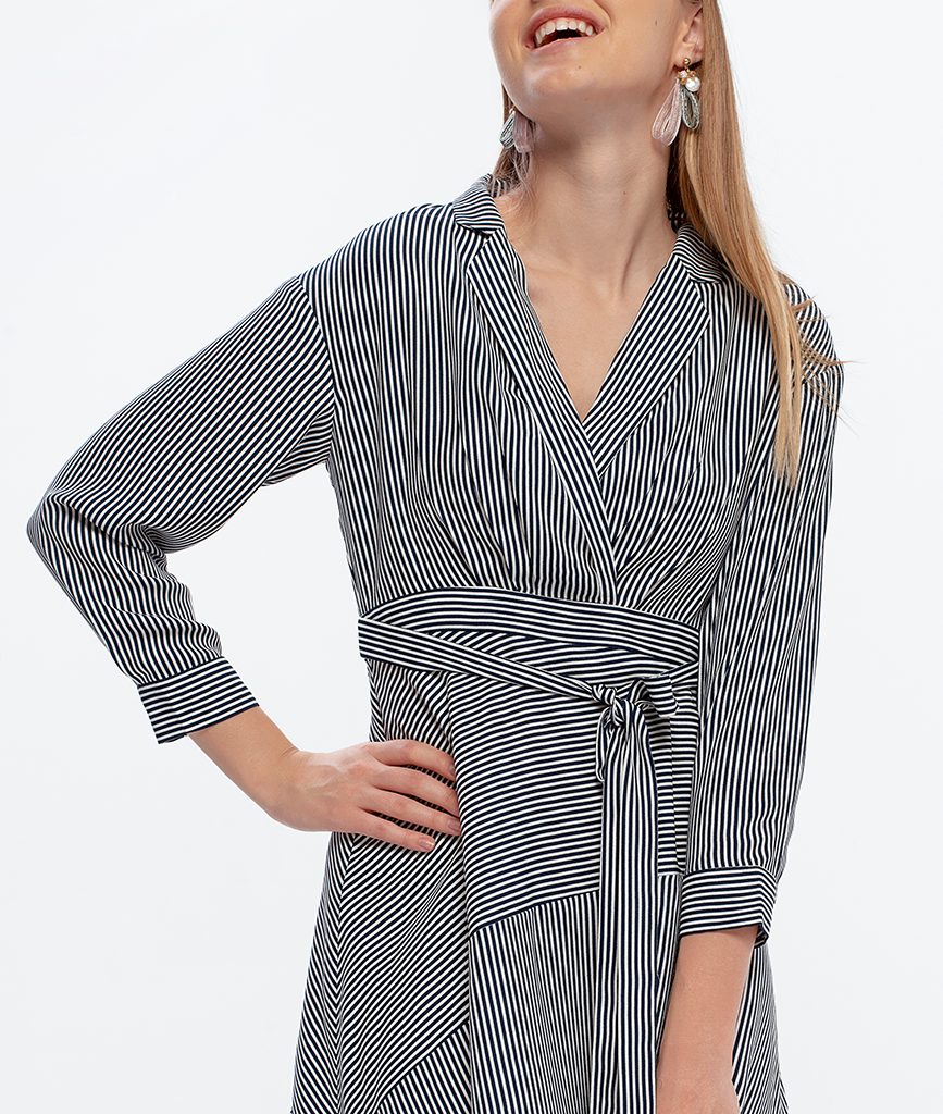 Đầm sơ mi thô vest cột eo