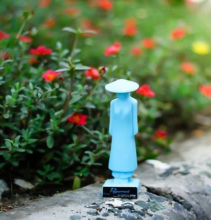 Xà Bông Thủ Công Eccomorning Áo Dài Bạc Hà 90G