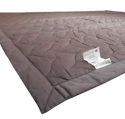 Tấm trải chống trượt Everon 180x200 cm (giao màu ngẫu nhiên)