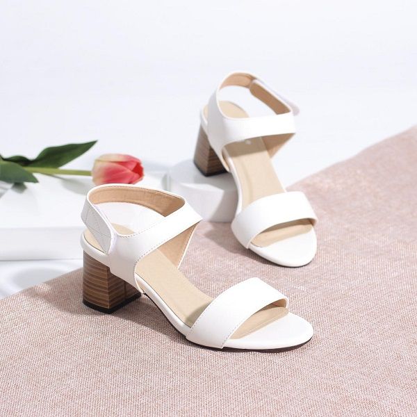 Giày Sandal Cao Gót 5cm Quai Dán Đế Gỗ Màu Trắng Pixie 5245 (Store 5703)