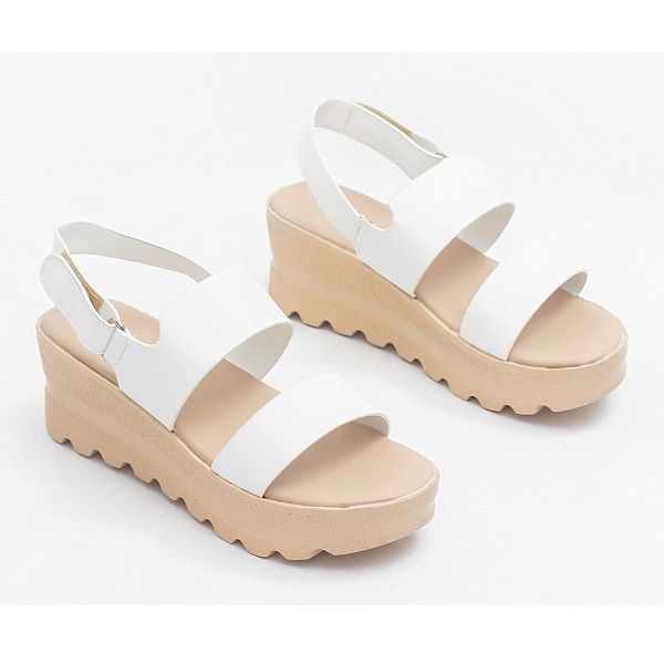 Giày Sandal Đế Xuồng 5cm Siêu Nhẹ Quai Ngang Pixie Màu Trắng X425 (Store 5703)