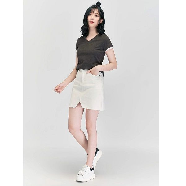 Áo Thun Nữ Basic Cổ Tim Màu Đen Couple TX 4057 (Store 5703)