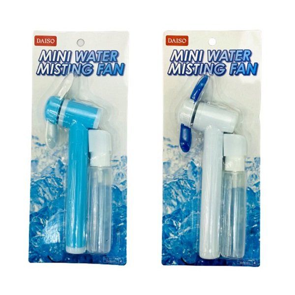 Daiso Quạt Phun Sương Cầm Tay Chạy Pin Xanh/Trắng