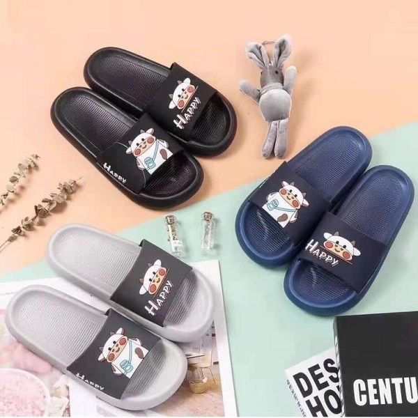 Dép Quai Ngang Con Bò Màu Đen Cát Tường (Store 1001,1003)