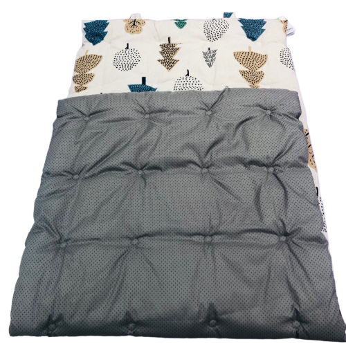 Tấm trải tiện ích Everon 80 x 195 cm (1 mặt hoạ tiết ngẫu nhiên, 1 mặt màu xám)