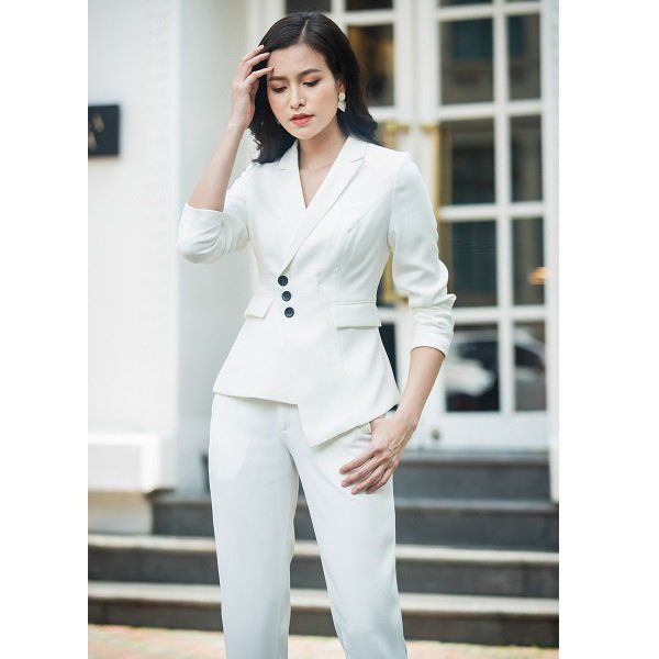 Vest Vạt Cao Thấp 3 Khuy Charmilles Màu Trắng