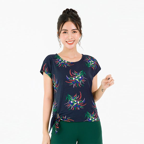 Áo Cotton Tay Liền Màu Đen Họa Tiết Đỏ Lamer L61R20H023-F1424