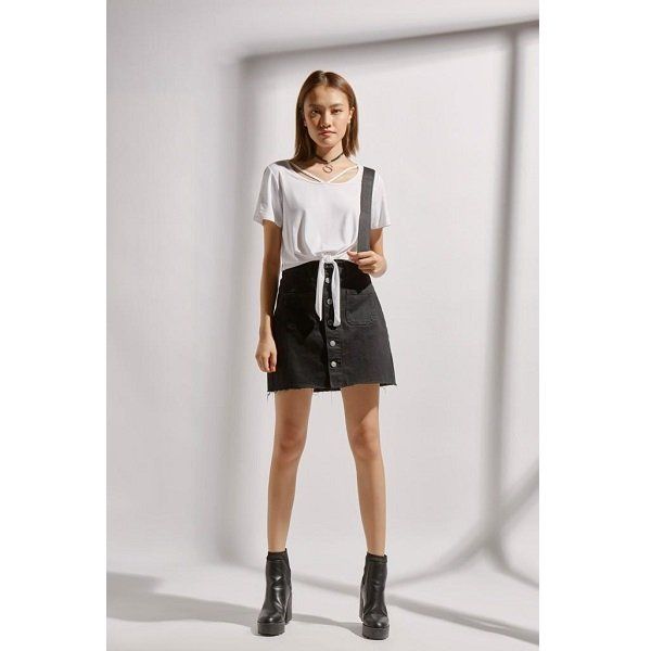 Áo Thun Kiểu Nữ Croptop Cột Lai Trắng Couple TX 4087