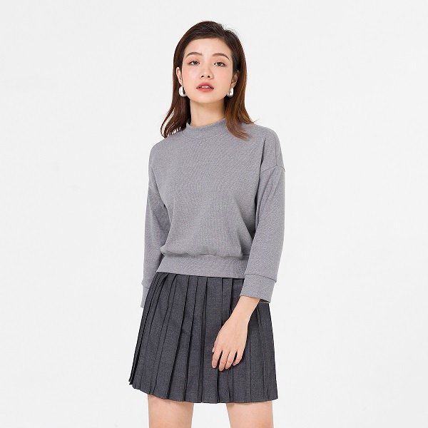 Áo Croptop Chui Đầu Vien Tran Màu Xám