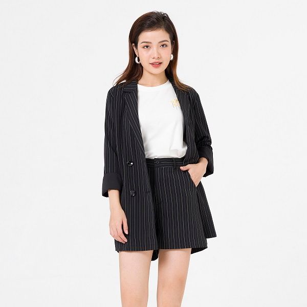 Áo Vest Vien Tran Màu Đen Kẻ Sọc Trắng GBT002+T003