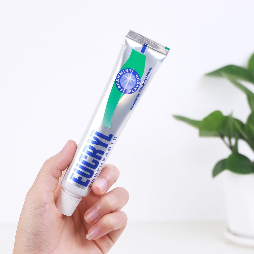 Kem Đánh Trắng Răng Eucryl Toothpaste