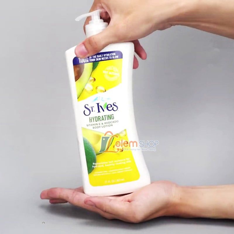 Sữa dưỡng thể ST.Ives Hydrating Vitamin E & Avocado Body Lotion