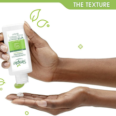 Kem Dưỡng Simple 125ml Kind To Skin Hydrating Light Moisturiser,  chống oxy hóa mạnh mẽ, làm dịu và bảo vệ da