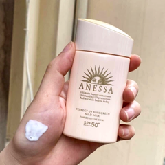 Sữa Chống Nắng Anessa 60ml Cho Da Nhạy Cảm Và Trẻ Em Spf50