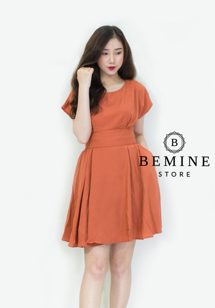 M532 - Đầm xếp ly eo tay cánh dơi - Gạch