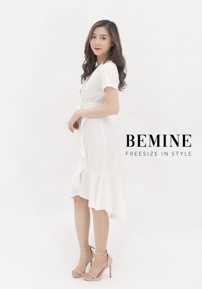 M692 - Đầm suông bèo cột eo - Trắng