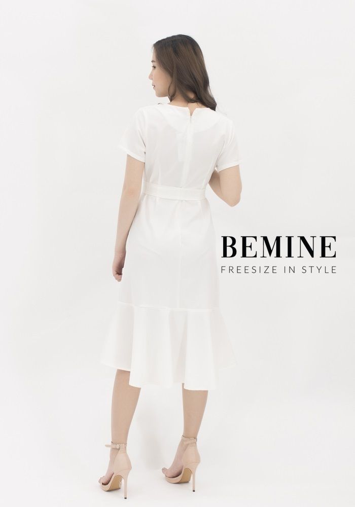 M692 - Đầm suông bèo cột eo - Trắng