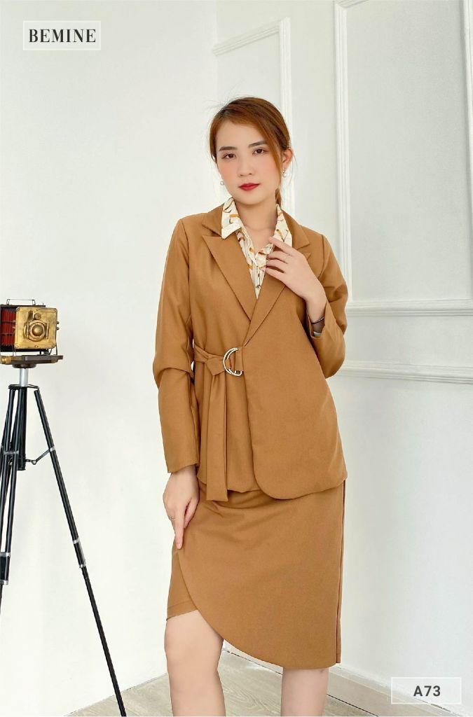 A73NAU - Áo vest thắt khoen