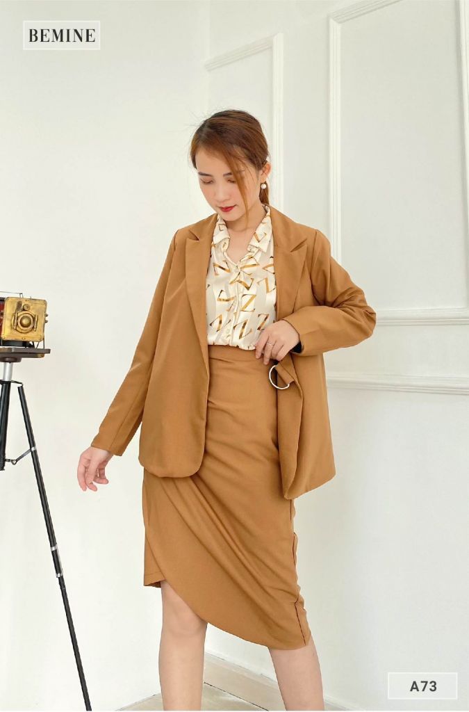 A73NAU - Áo vest thắt khoen