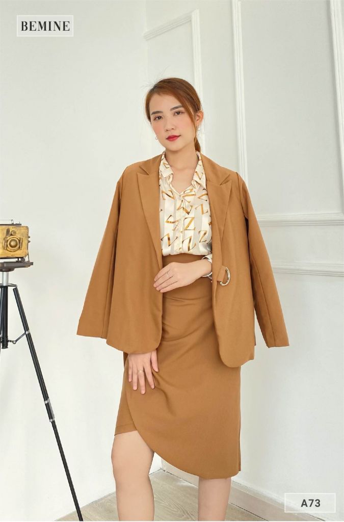 A73NAU - Áo vest thắt khoen