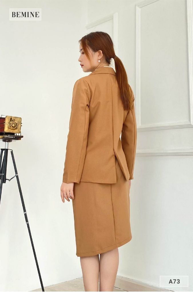 A73NAU - Áo vest thắt khoen