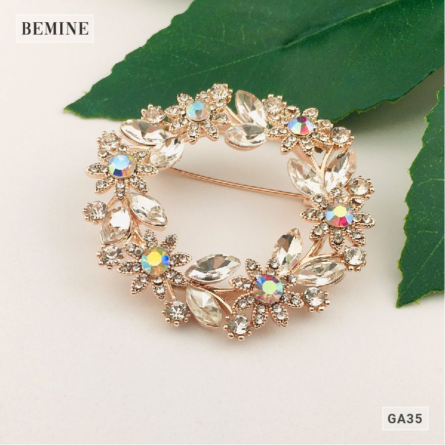 GA35 - Gài áo thời trang