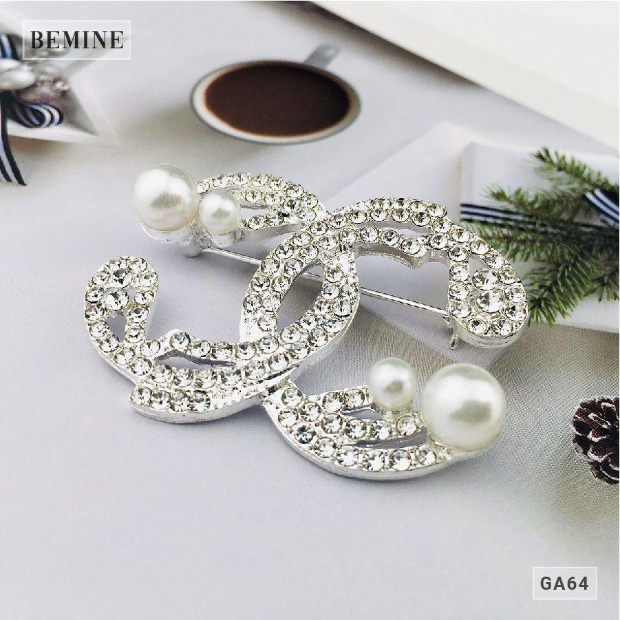 GA64 - Gài áo thời trang