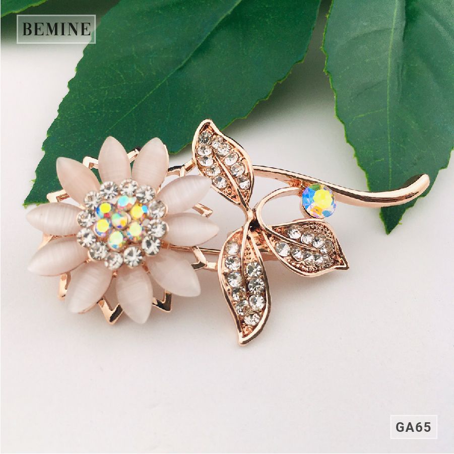 GA65 - Gài áo thời trang