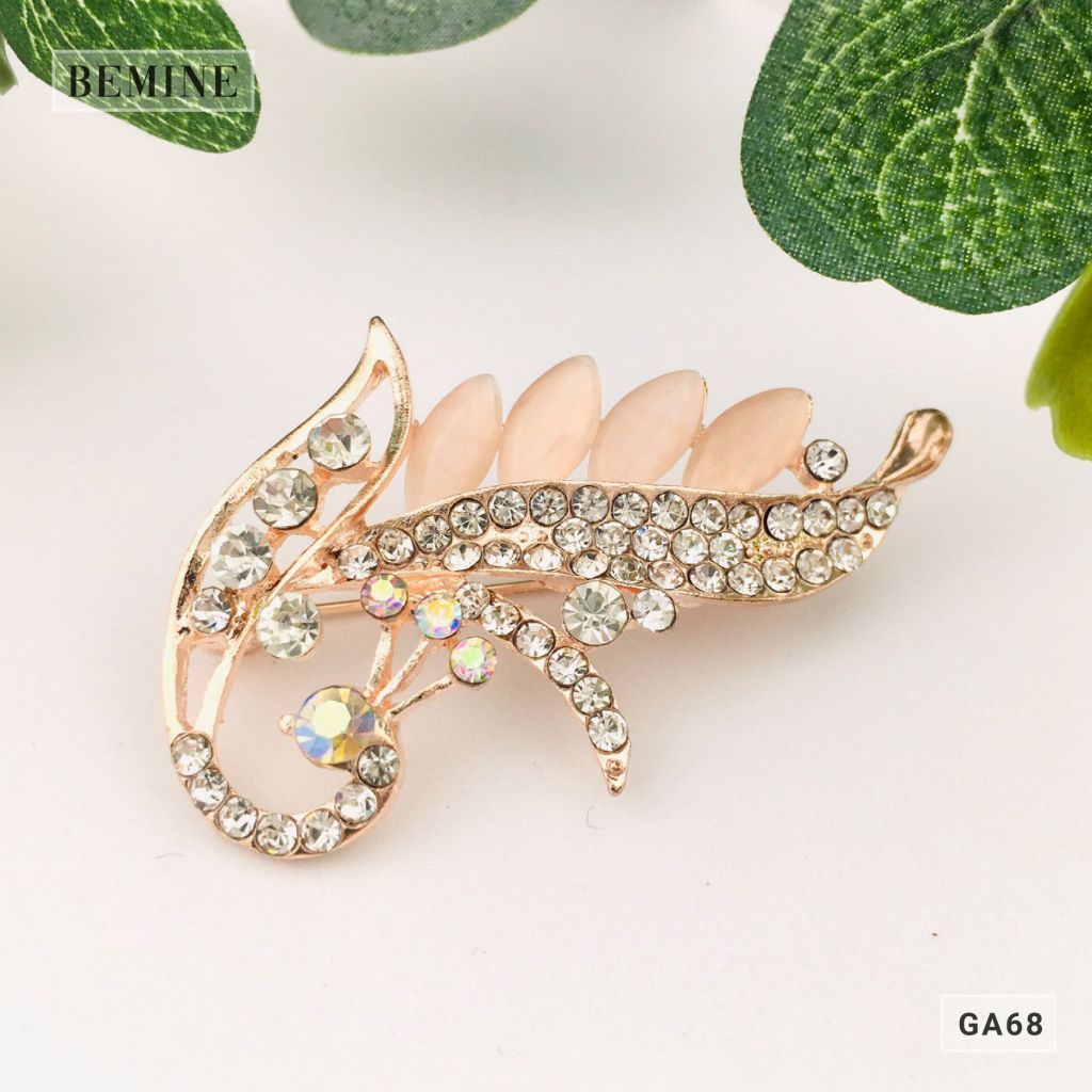 GA68 - Gài áo thời trang