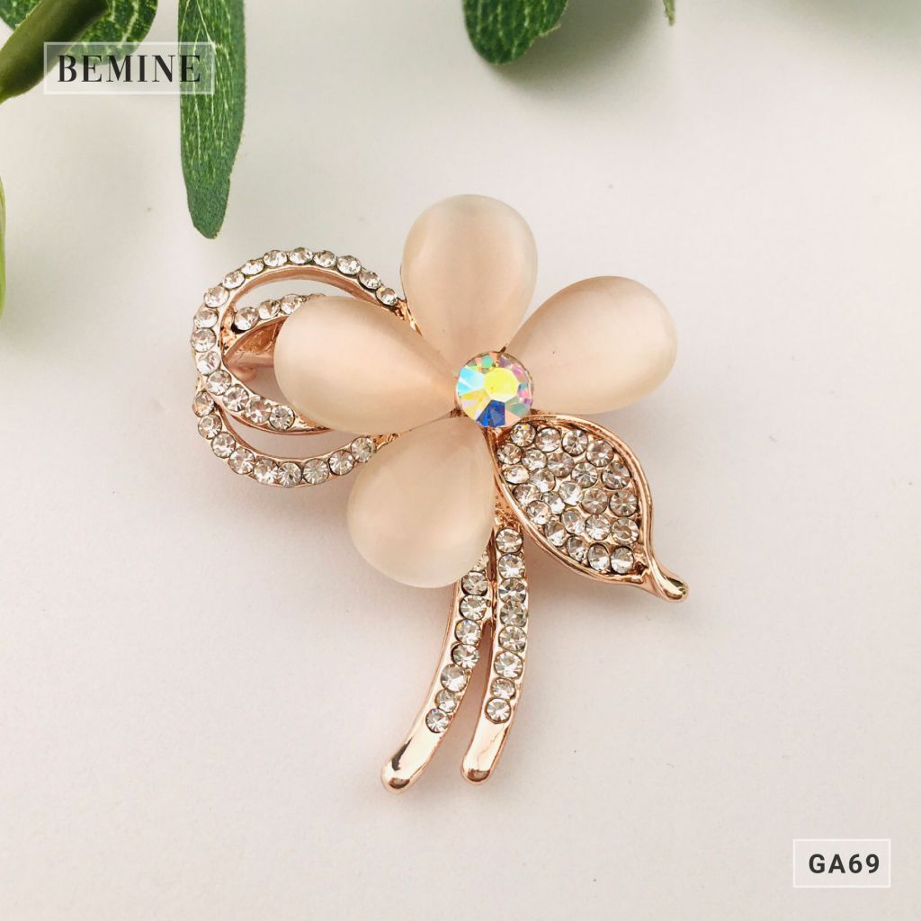 GA69 - Gài áo thời trang