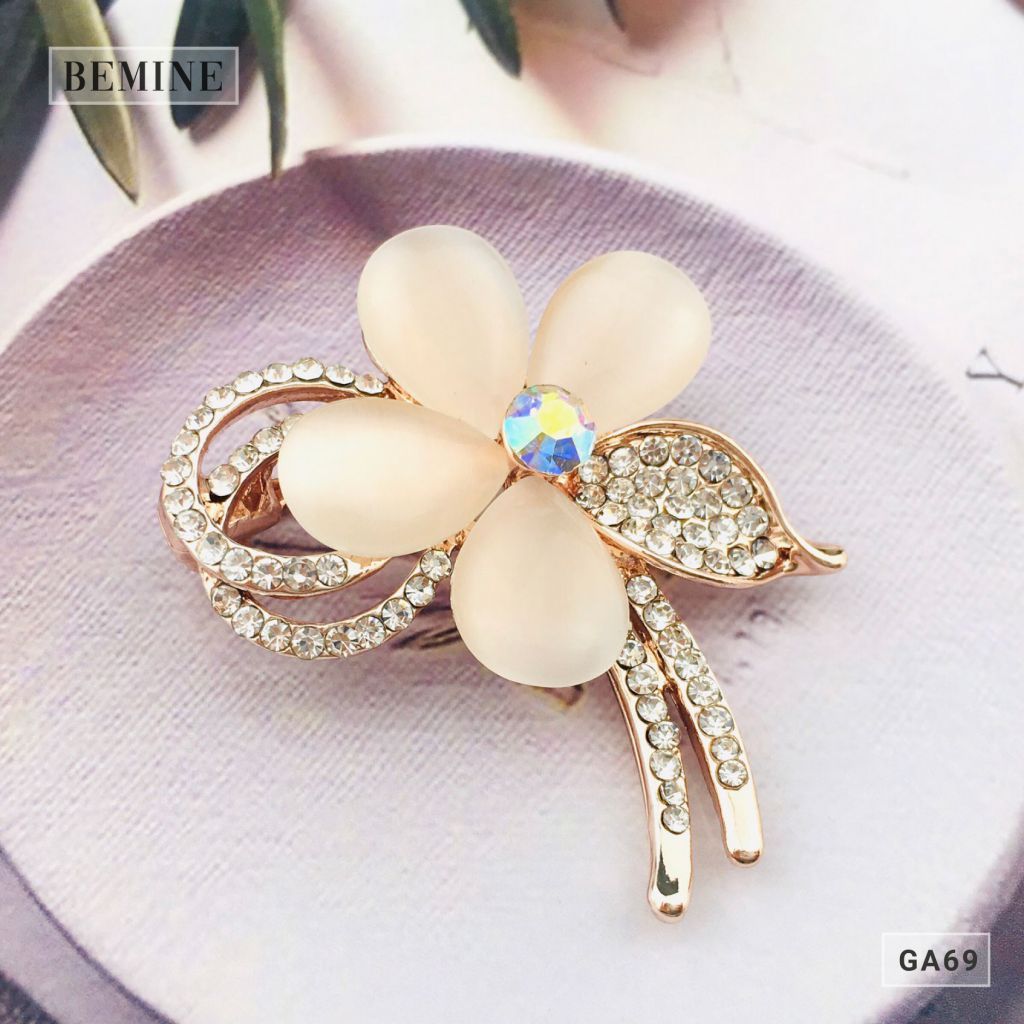 GA69 - Gài áo thời trang