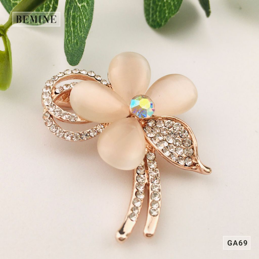 GA69 - Gài áo thời trang
