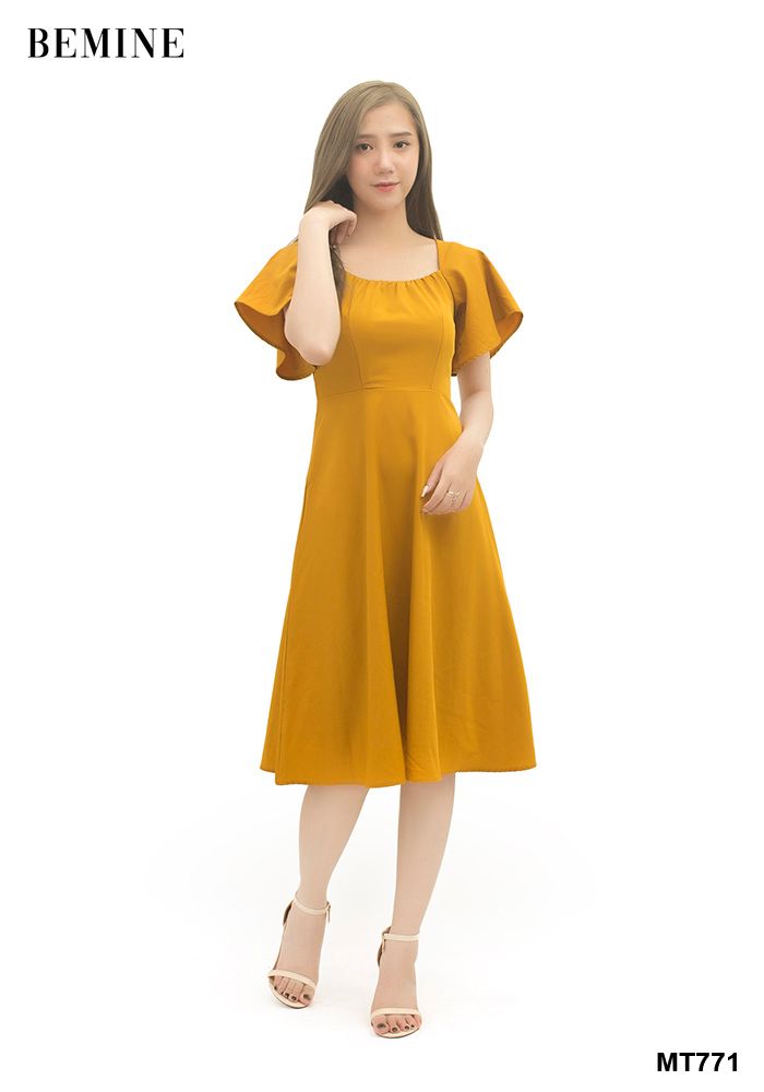 MT771VANG - Đầm vàng thun ngực tay loe