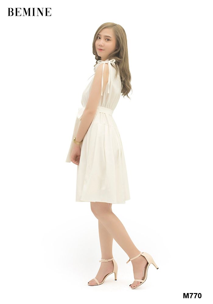 M770TRANG - Đầm rút dây vai cột eo
