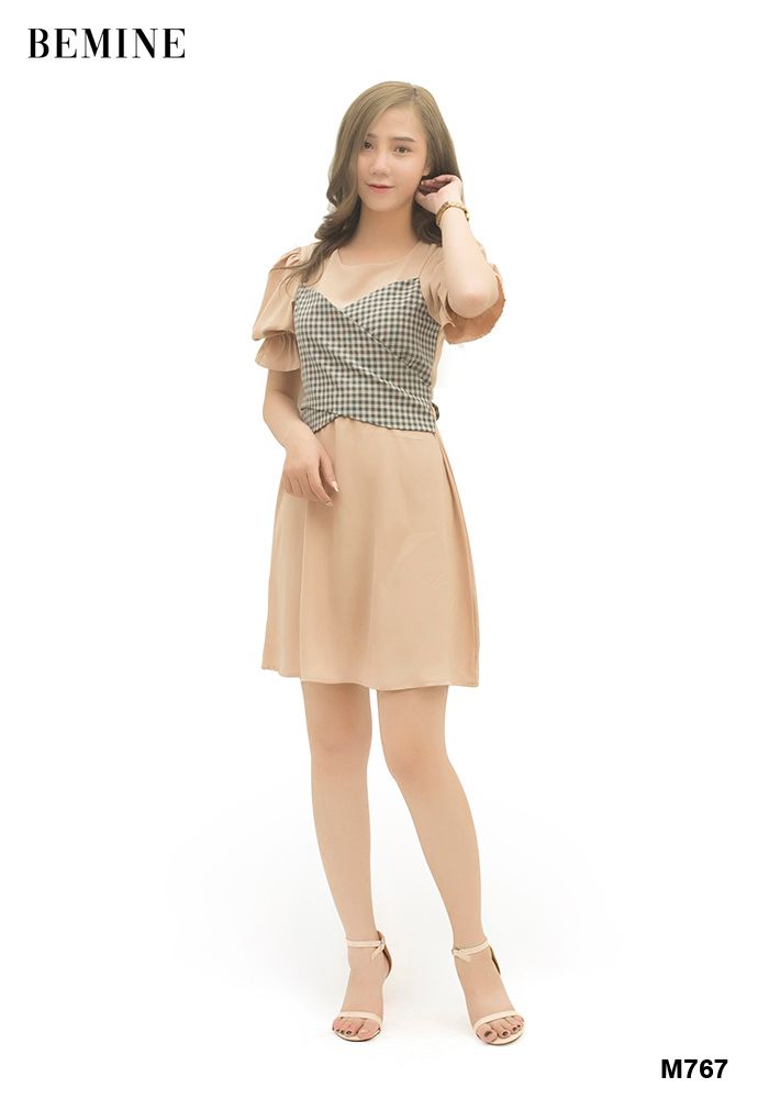 M767DA - Đầm da phối caro đáp ngực
