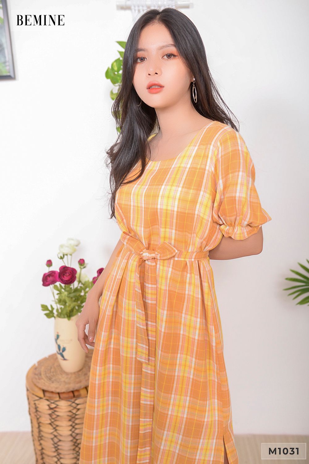 M1031CAM - Đầm xuông 2 lớp xẻ tà cột eo