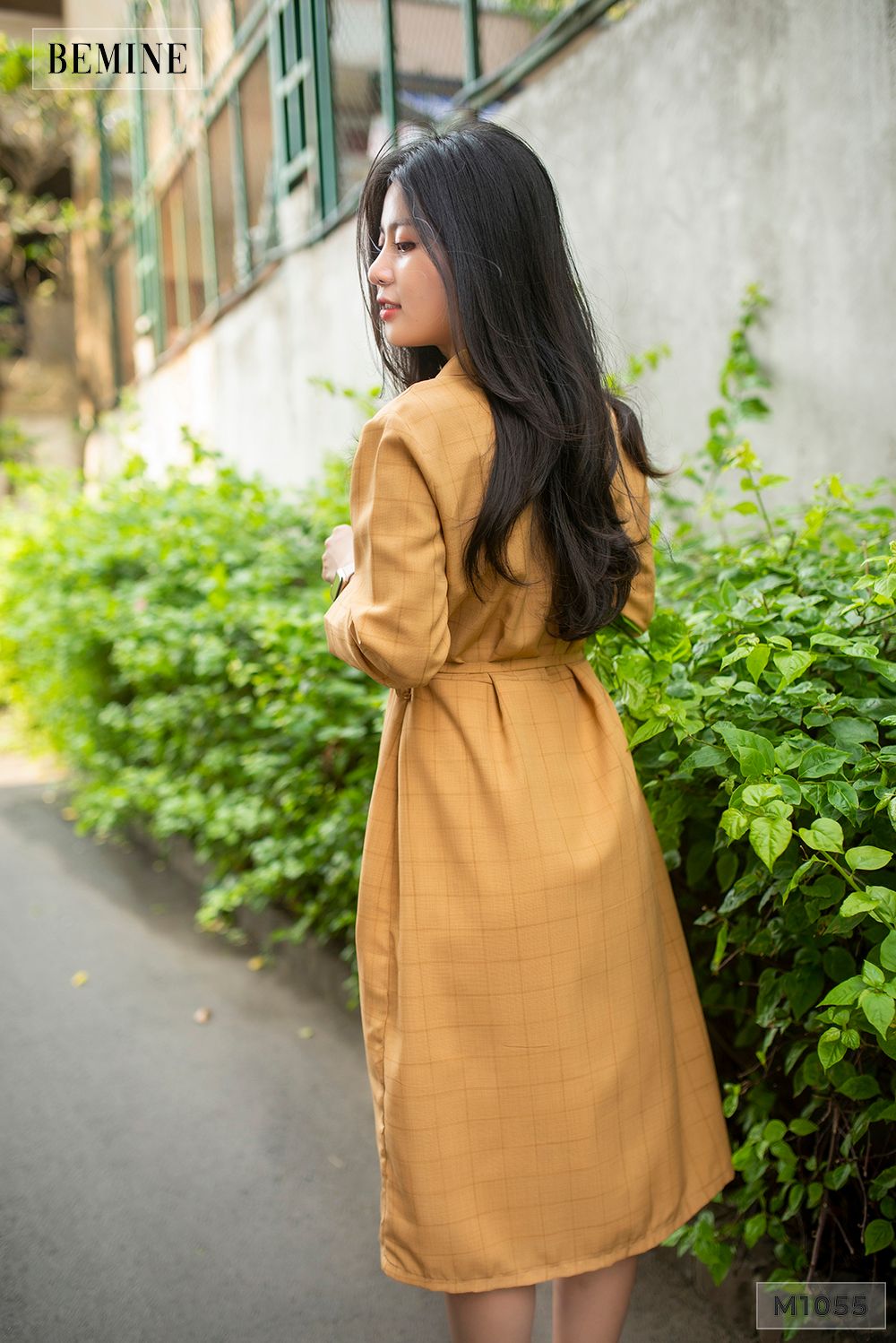 M1055NUDE - Đầm caro cột dây eo