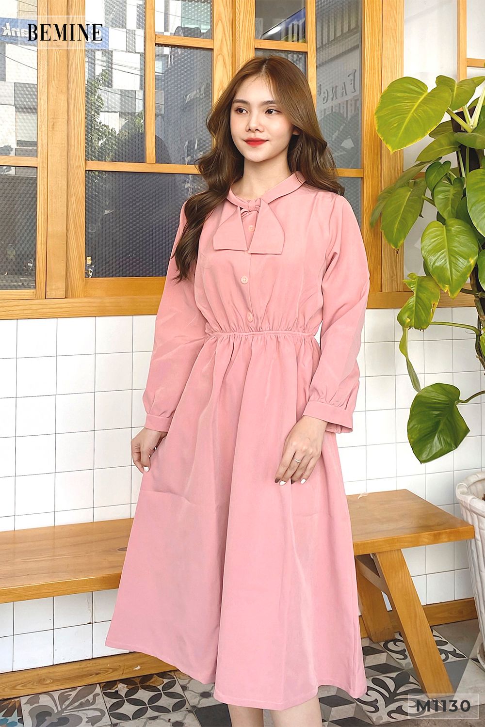 M1130HONG - Đầm hồng thun eo nơ cổ