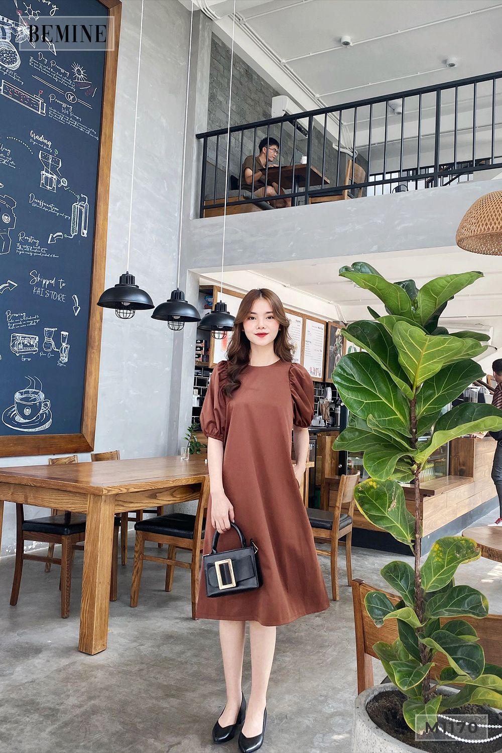 M1170NAU - Đầm suông cổ tròn tay nhún phồng