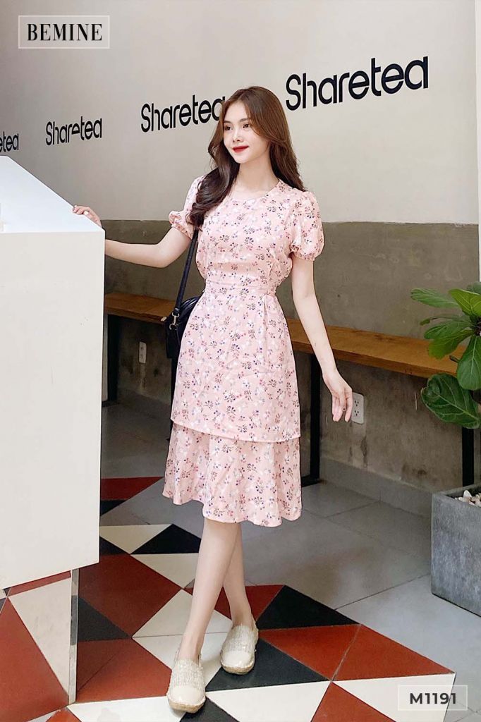 M1191HONG - Đầm hoa 2 tầng cột dây eo