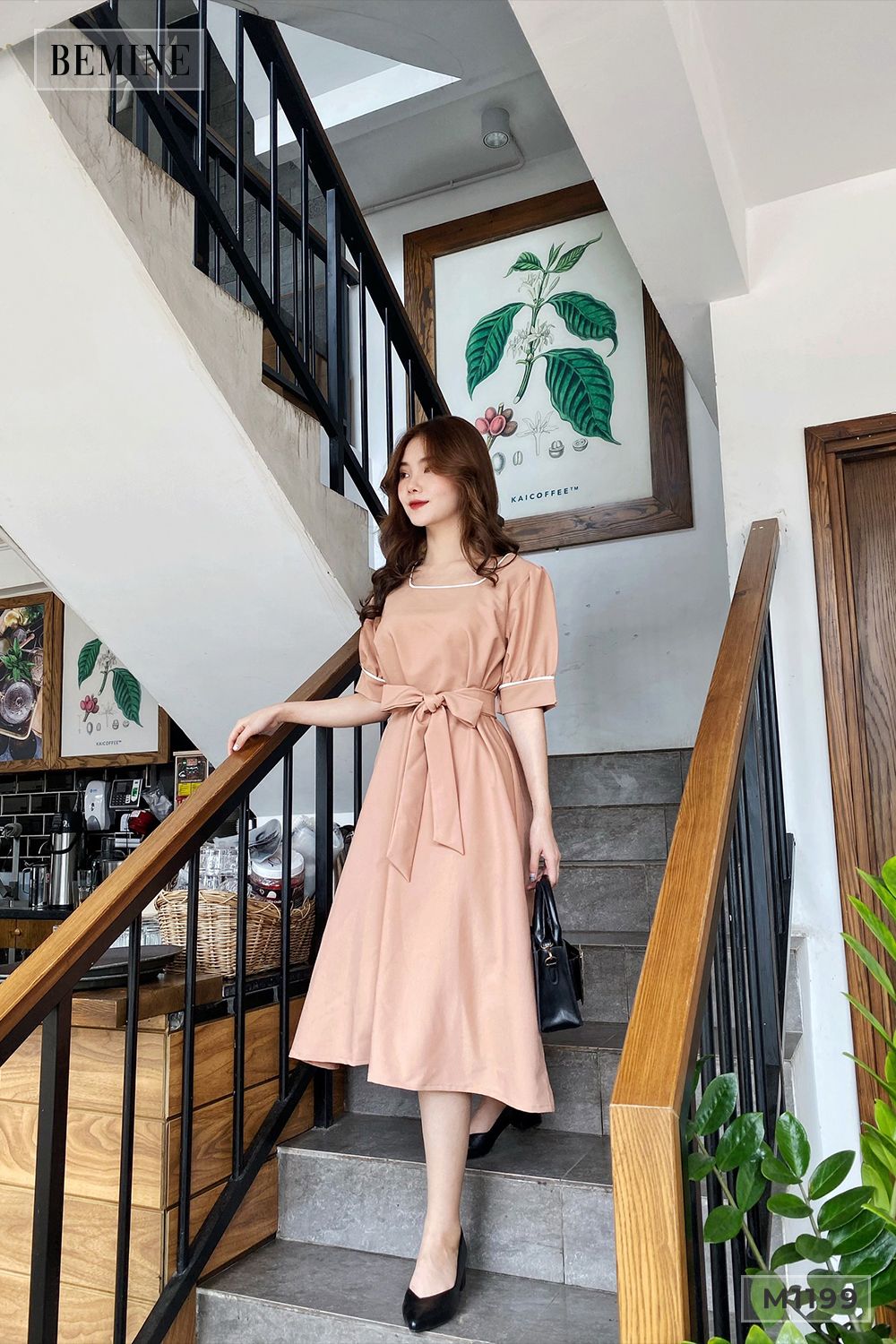 M1199NUDE - Đầm suông viền trắng cột dây eo