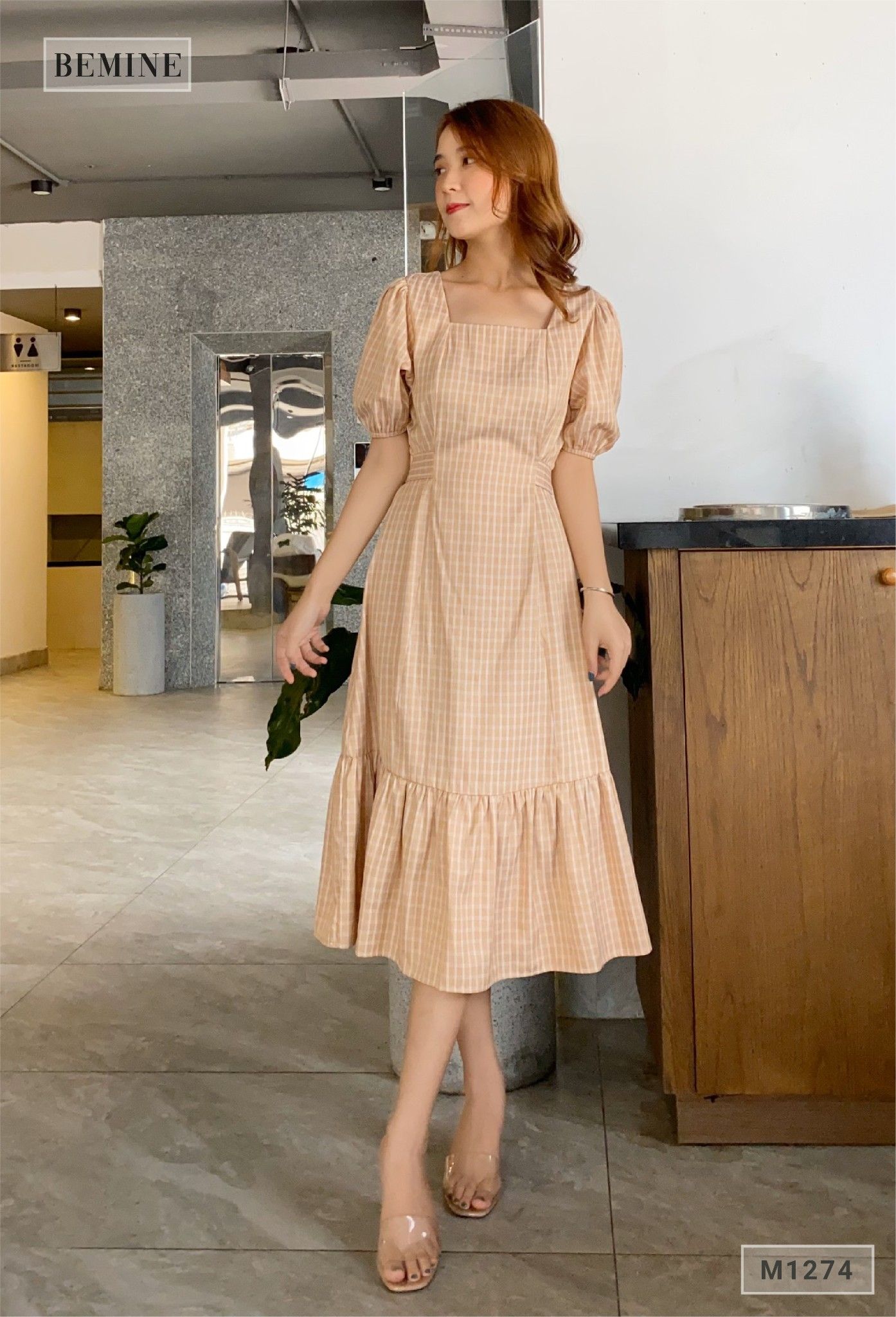 M1274VANG - Đầm cổ U cột eo
