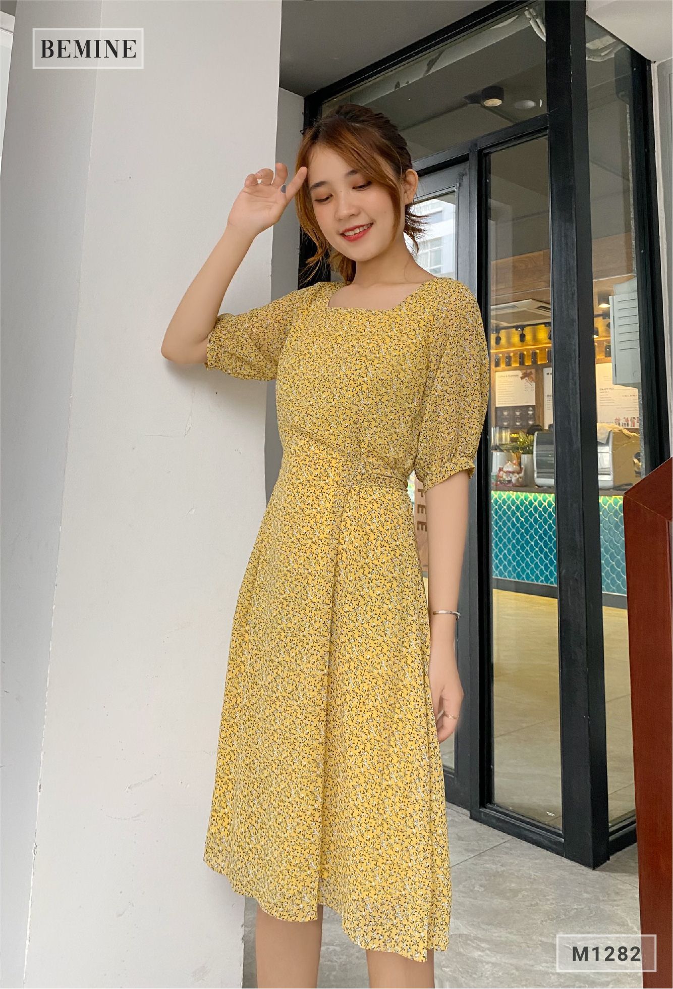 M1282VANG - Đầm xòe cổ vuông cột eo