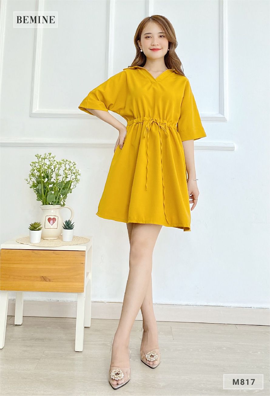 M817VANG - Đầm vàng rút dây eo Cổ trụ