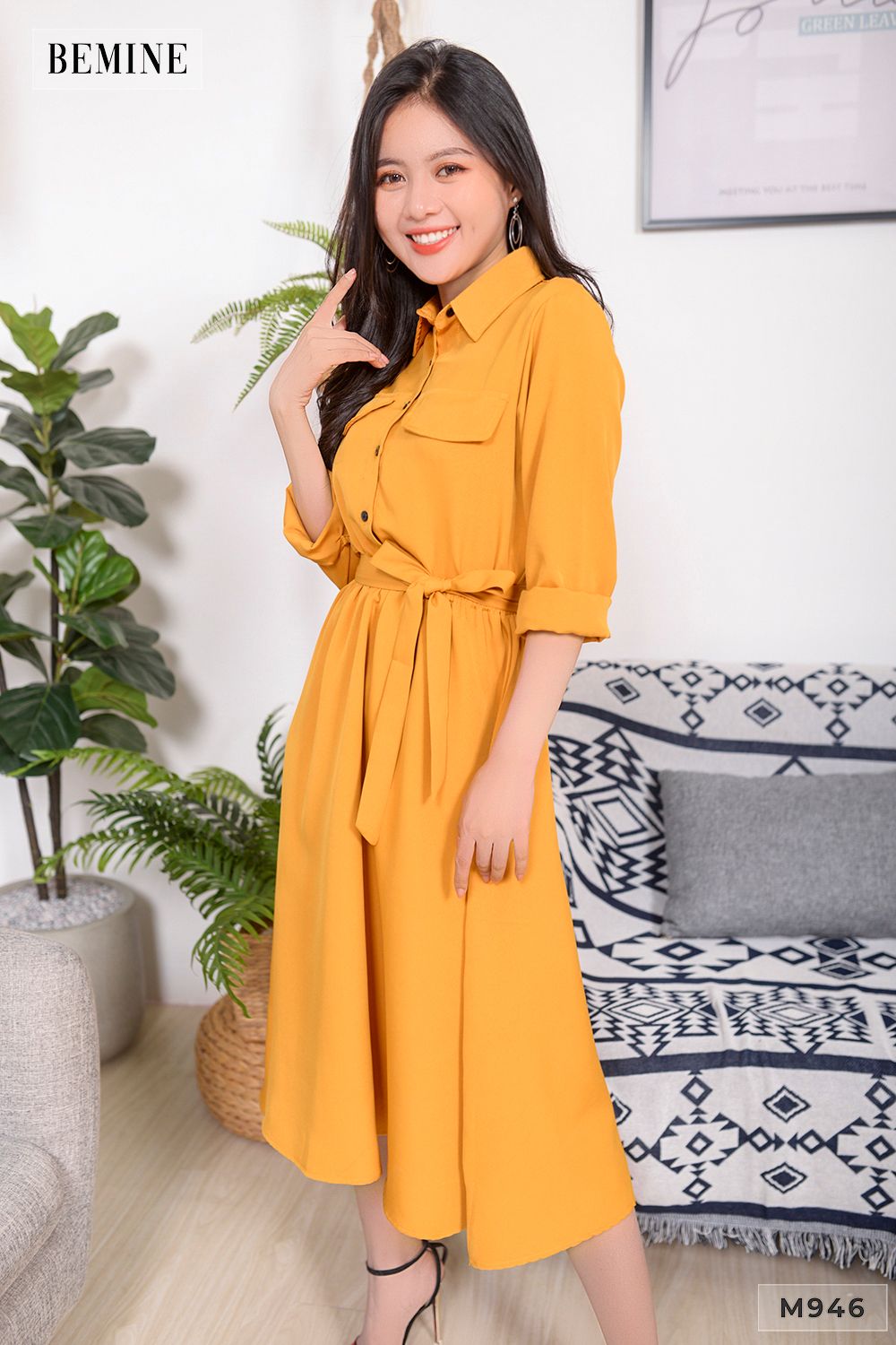 M946VANG - Đầm sơ mi 2 túi giả thun eo