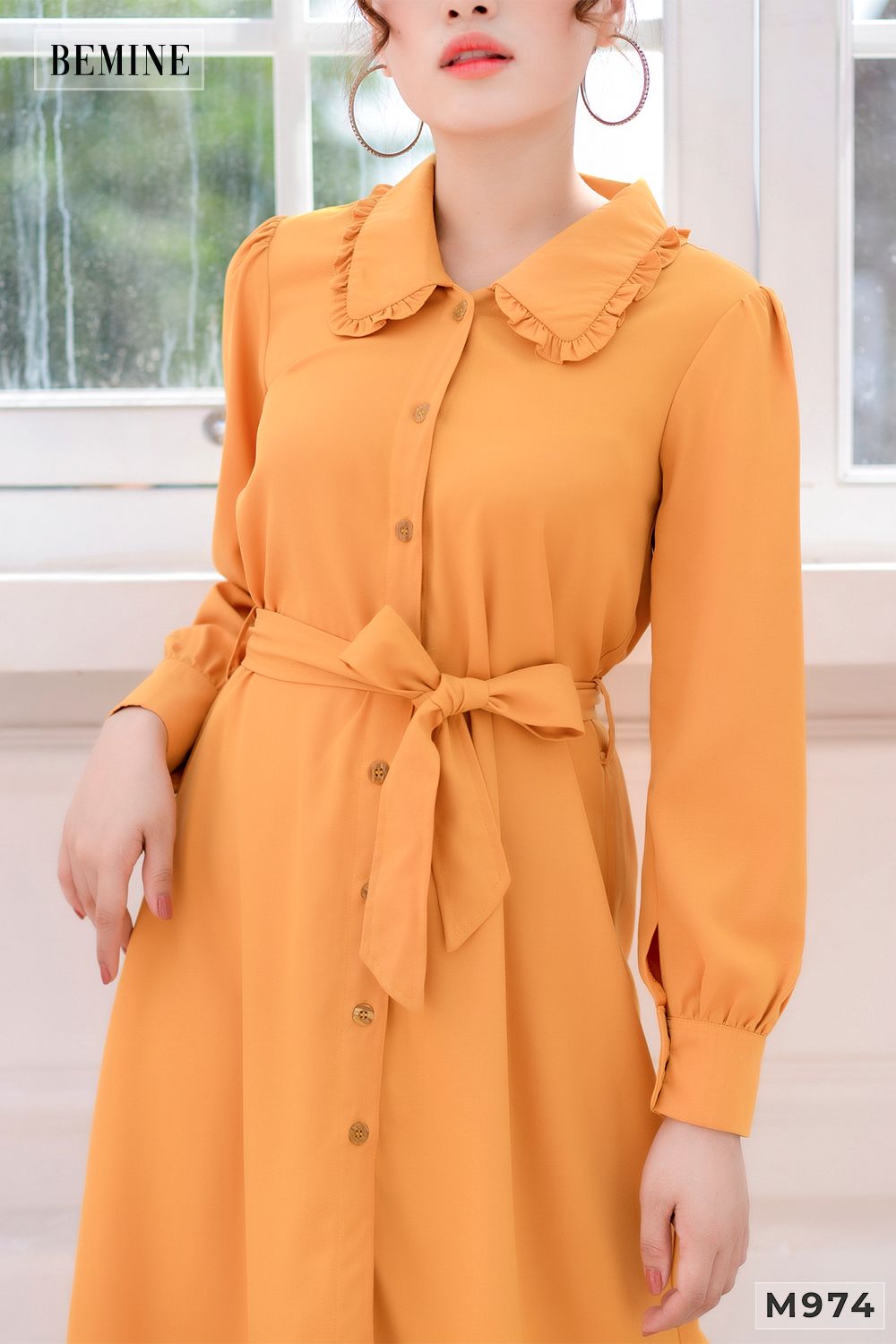 M974VANG - Đầm xếp ly cổ cột eo