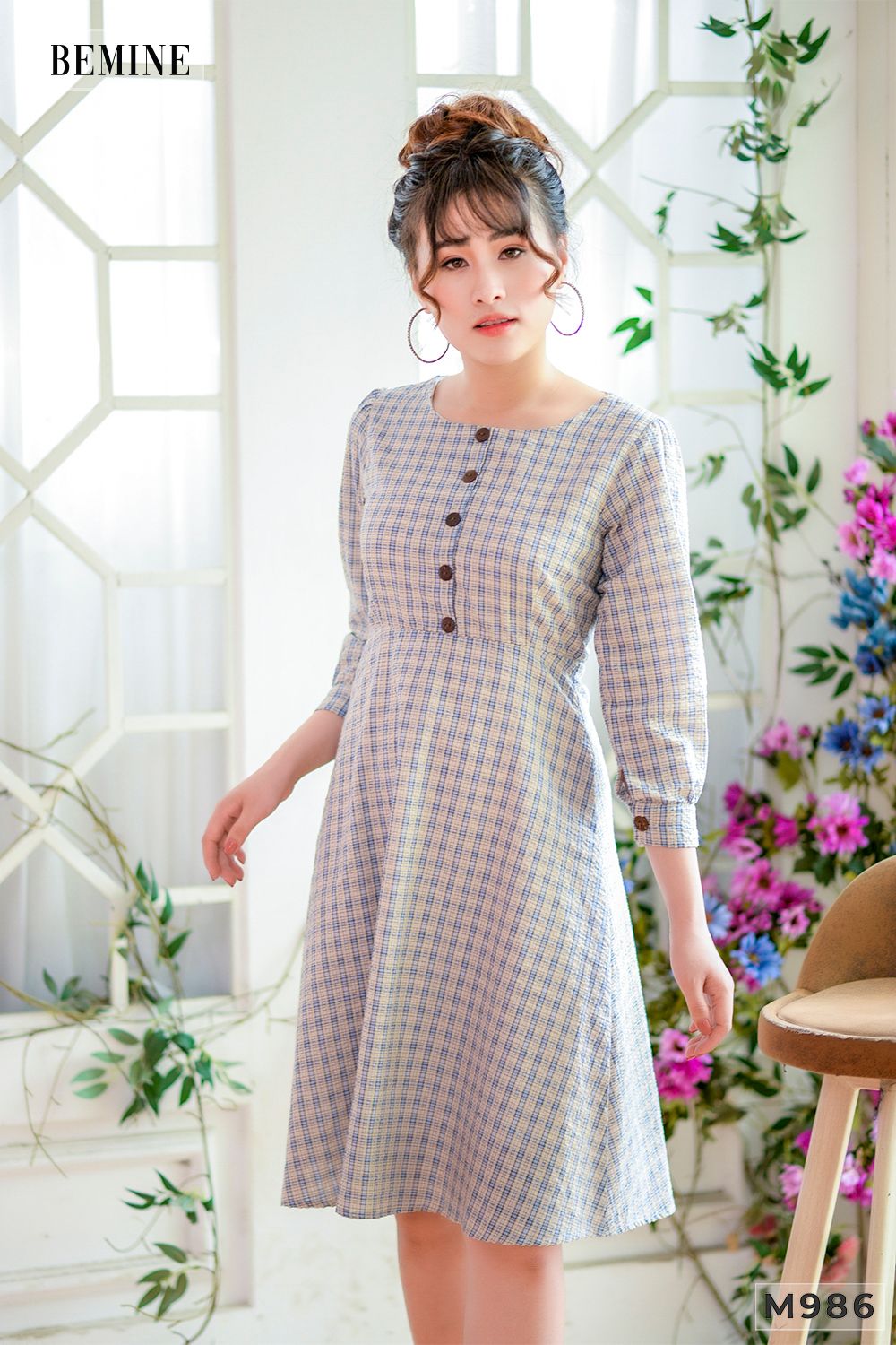 M986XANH - Đầm sọc 2 lớp 5 nút trước