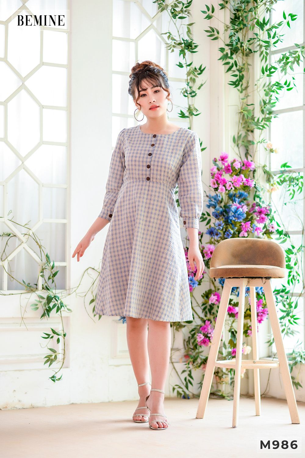 M986XANH - Đầm sọc 2 lớp 5 nút trước