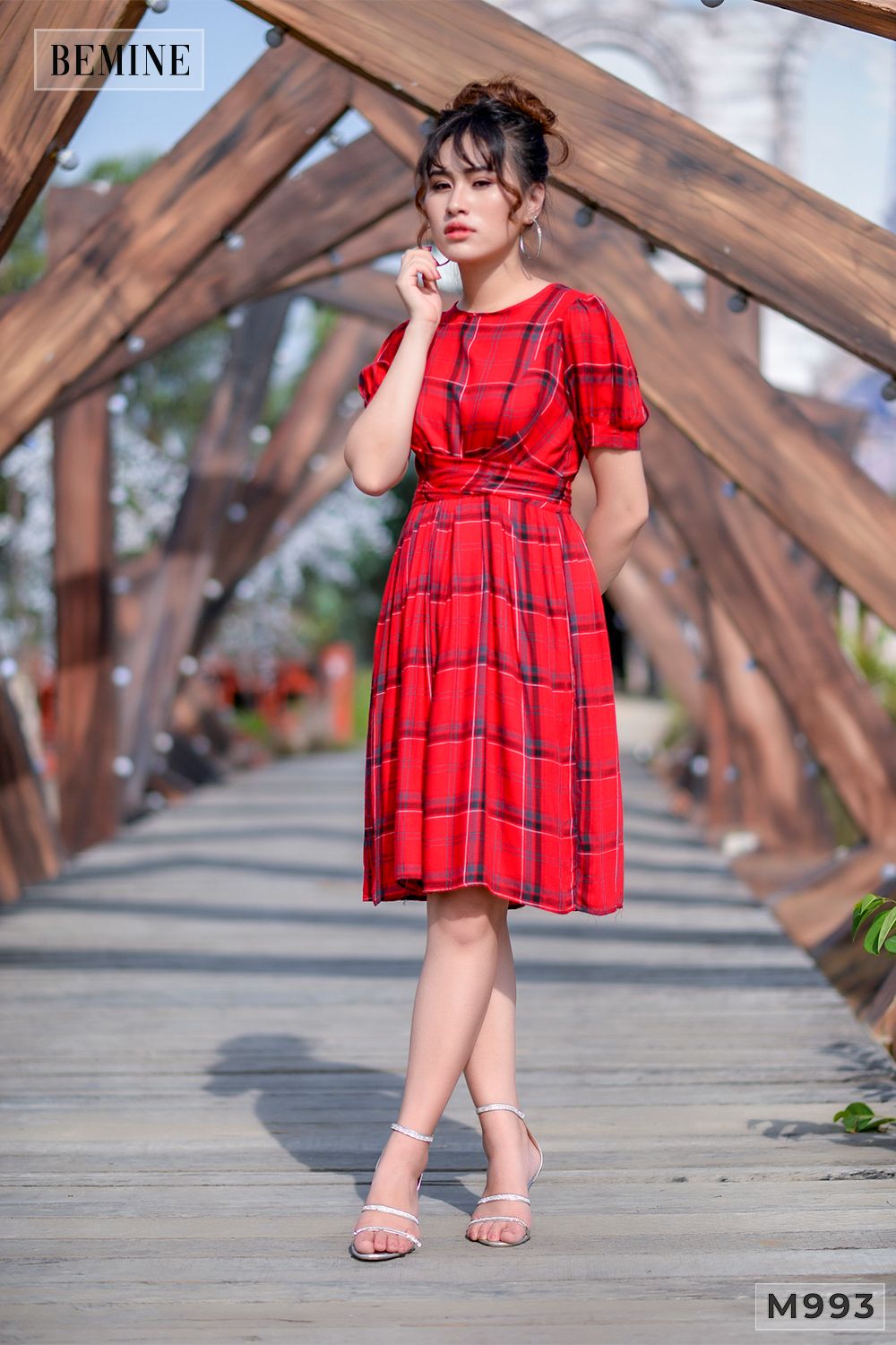 M993DO - Đầm caro cột eo chéo