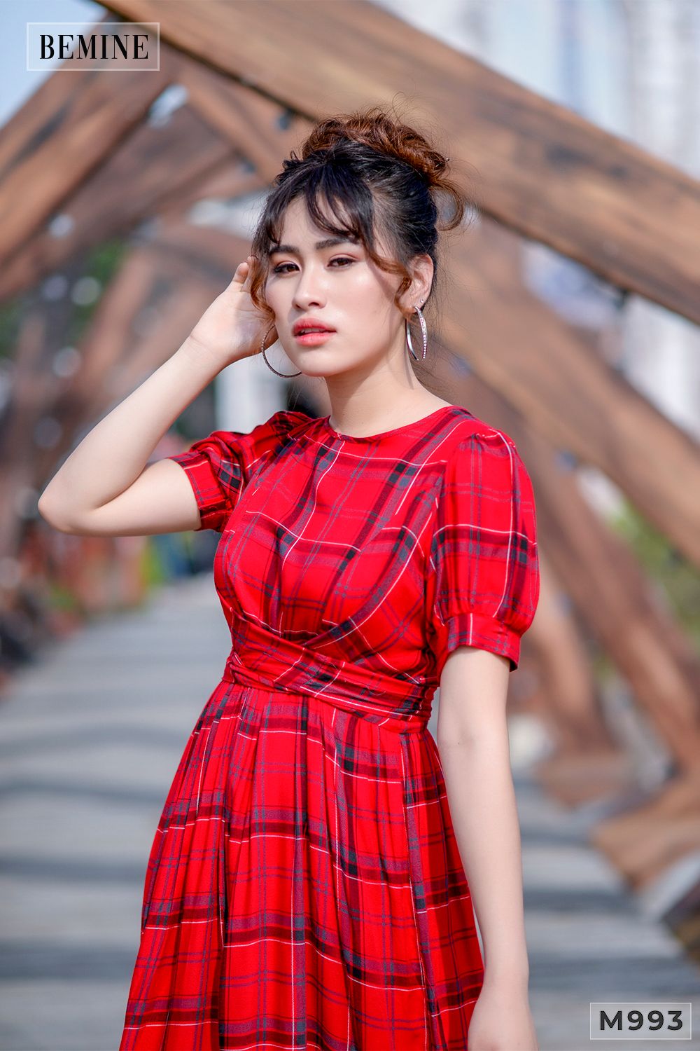 M993DO - Đầm caro cột eo chéo